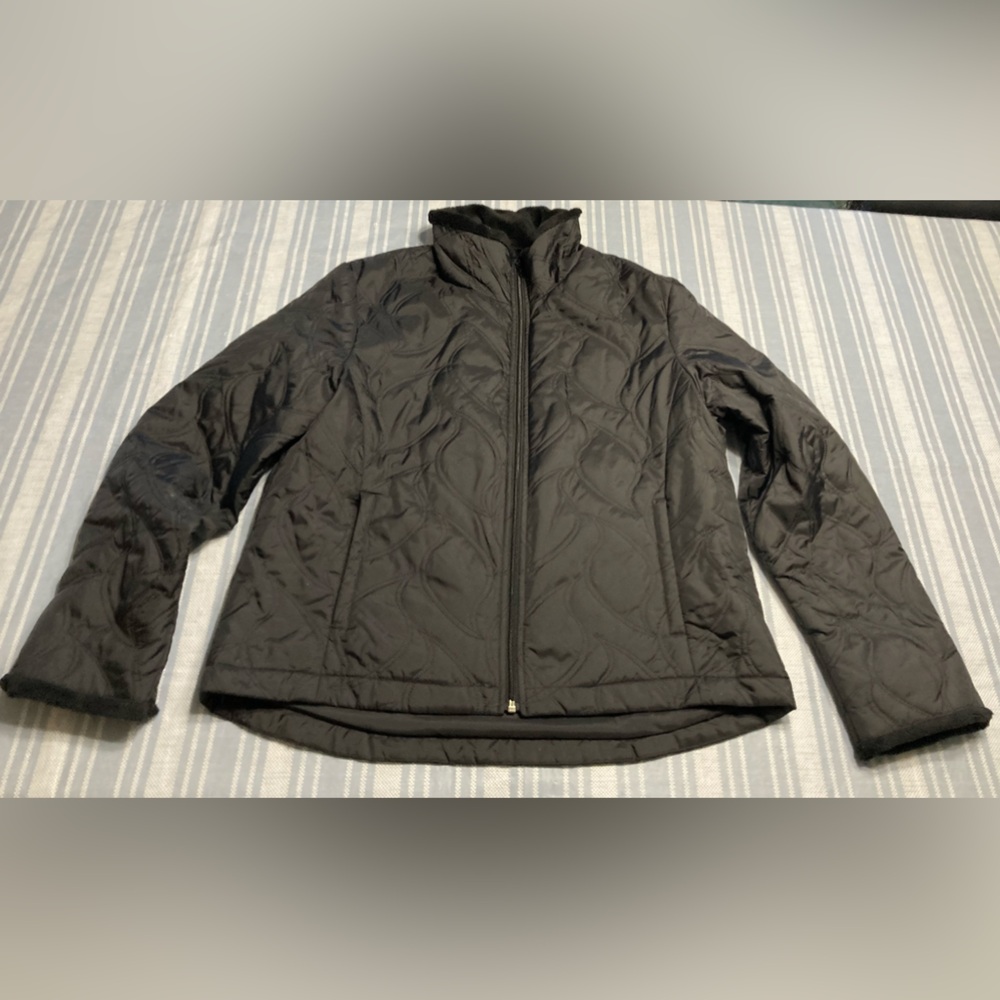 💛TODAY***$19***Dakini black puffer jacket.